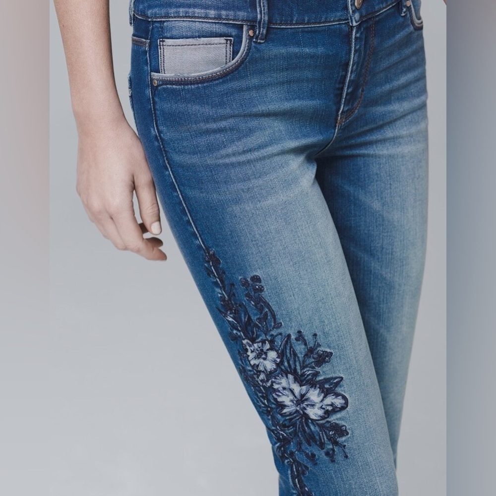 White House Black Market Floral-Embroidered Skinny Crop Jeans 2 - Picture 2 of 12